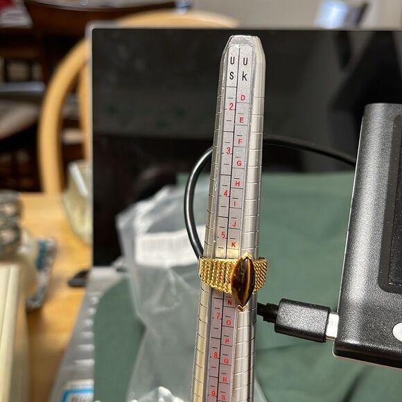 18k women’s Vintage Tiger Eye gold high grade electroplated ring. - Picture 5 of 5